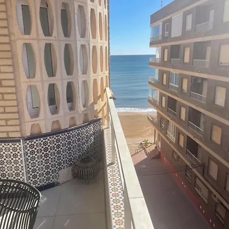 Nowoczesny Przy Plazy Terra La Matta Torrevieja